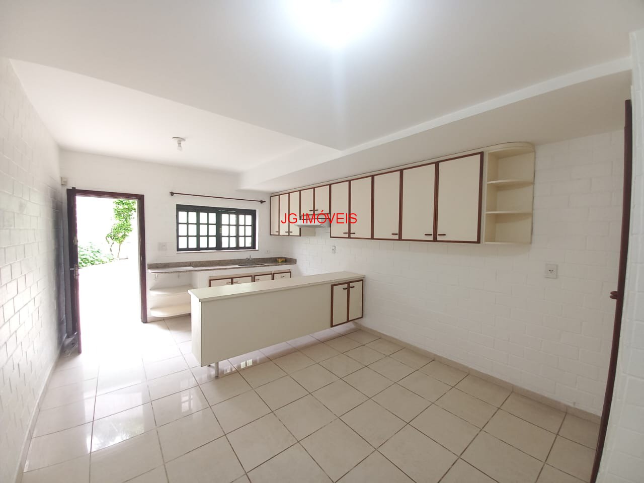 Casa à venda com 3 quartos, 178m² - Foto 6