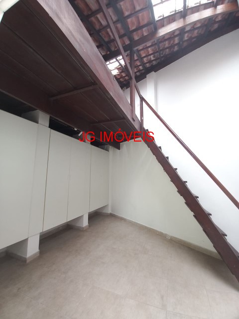 Casa à venda com 3 quartos, 178m² - Foto 32