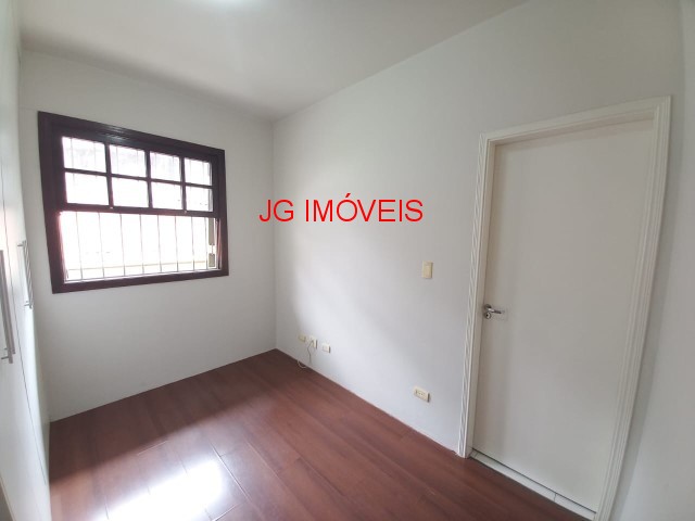 Casa à venda com 3 quartos, 178m² - Foto 11