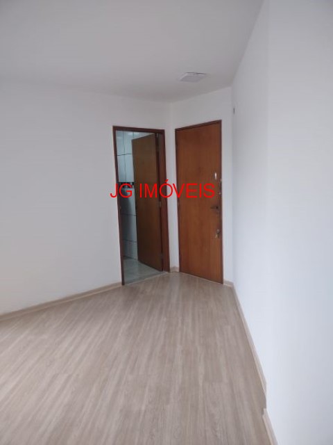 Apartamento à venda com 2 quartos, 52m² - Foto 3