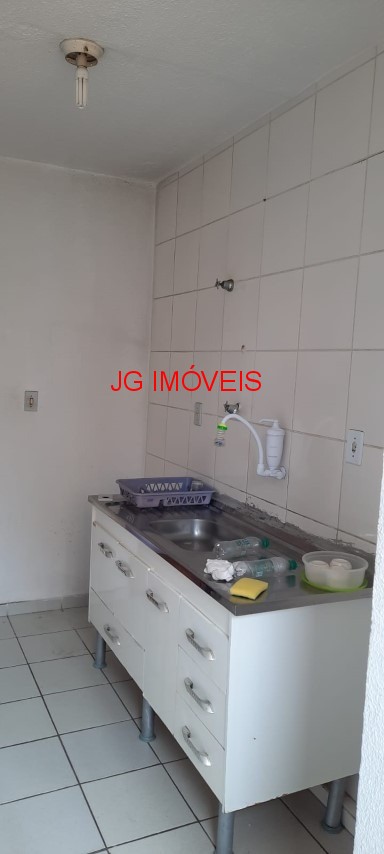 Apartamento à venda com 2 quartos, 47m² - Foto 3