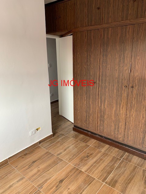 Casa à venda com 4 quartos, 117m² - Foto 12