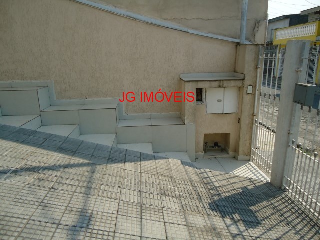 Casa à venda com 3 quartos, 200m² - Foto 2