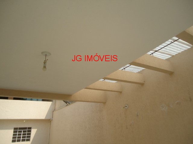 Casa à venda com 3 quartos, 200m² - Foto 14