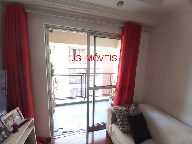 Apartamento à venda com 3 quartos, 74m² - Foto 4