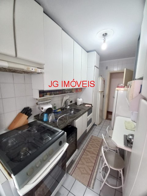 Apartamento à venda com 3 quartos, 74m² - Foto 8