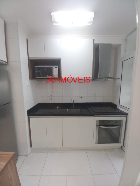 Apartamento para alugar com 1 quarto, 49m² - Foto 9