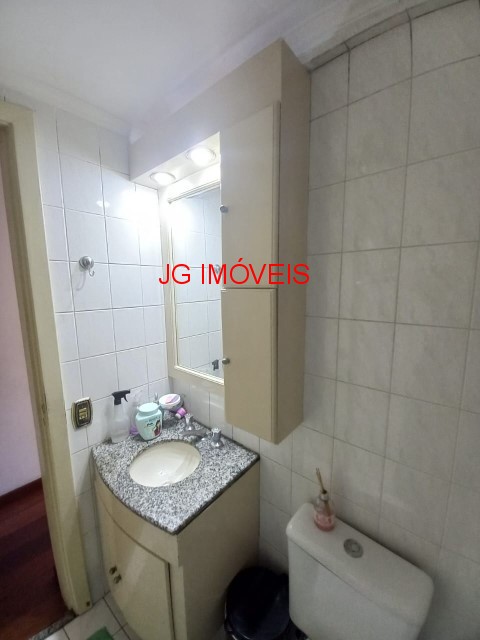 Apartamento à venda com 3 quartos, 74m² - Foto 17