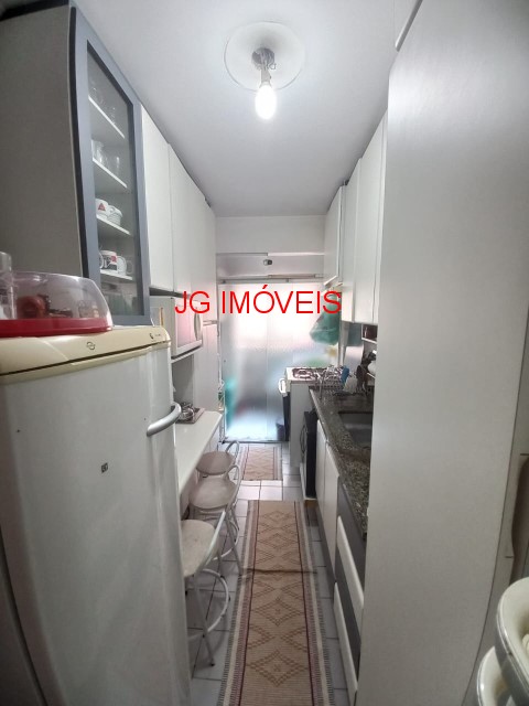 Apartamento à venda com 3 quartos, 74m² - Foto 7