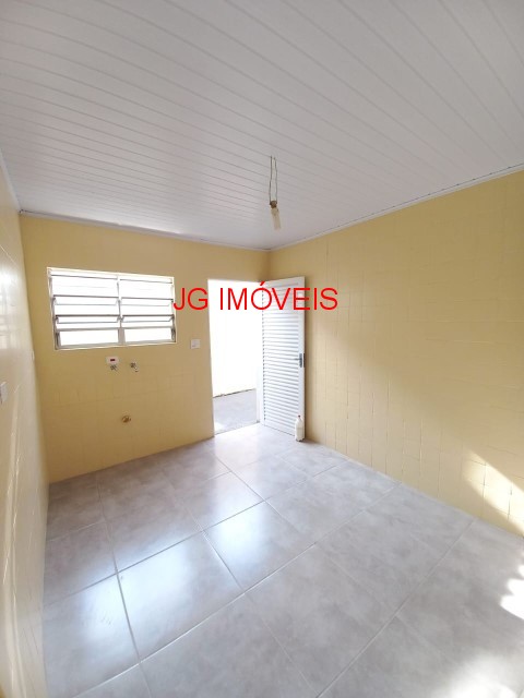 Casa à venda com 2 quartos, 81m² - Foto 16