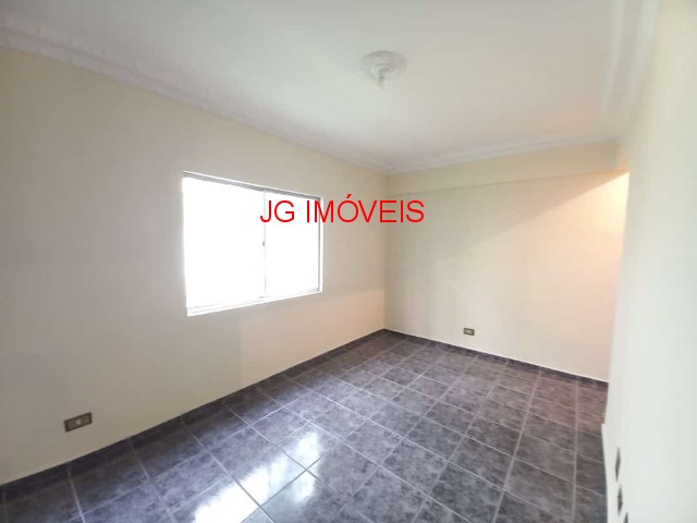 Apartamento à venda com 2 quartos, 62m² - Foto 2