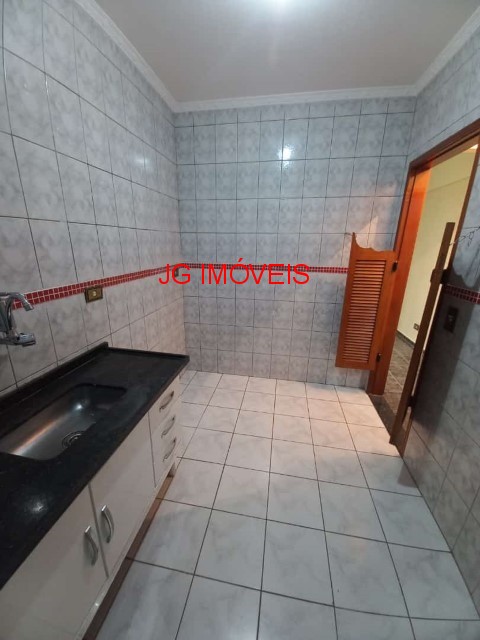 Apartamento à venda com 2 quartos, 62m² - Foto 4