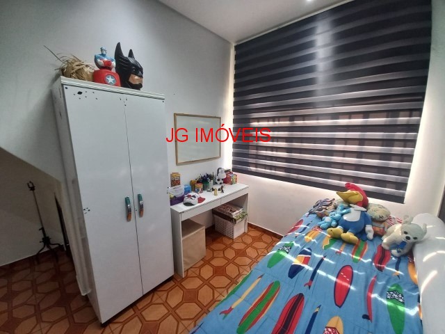 Casa à venda com 6 quartos, 150m² - Foto 8