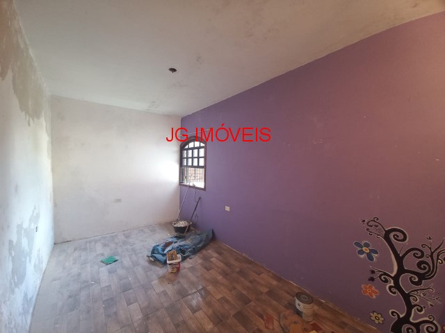 Casa à venda com 4 quartos, 100m² - Foto 11