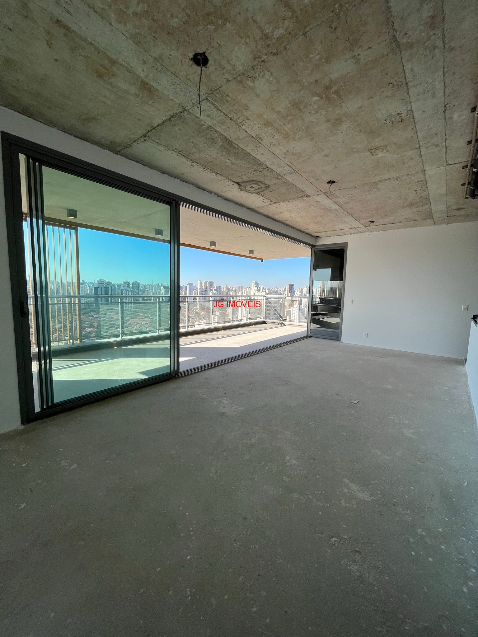 Apartamento à venda com 4 quartos, 167m² - Foto 4