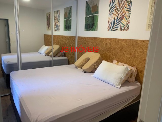 Apartamento à venda com 2 quartos, 70m² - Foto 12