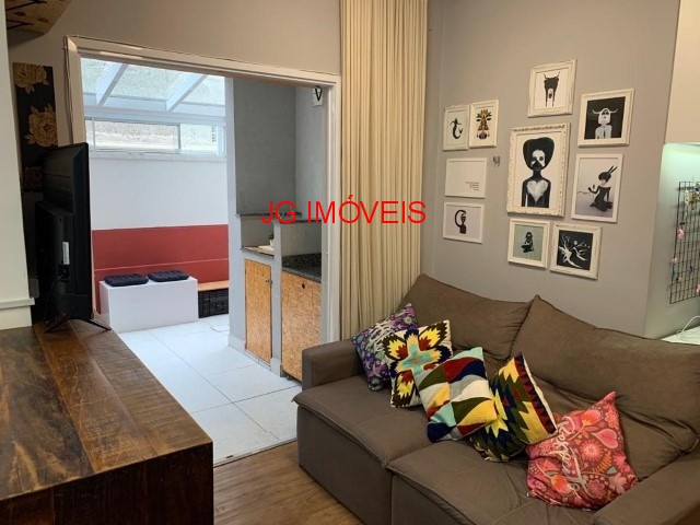 Apartamento à venda com 2 quartos, 70m² - Foto 1