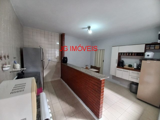 Casa à venda com 5 quartos, 175m² - Foto 26