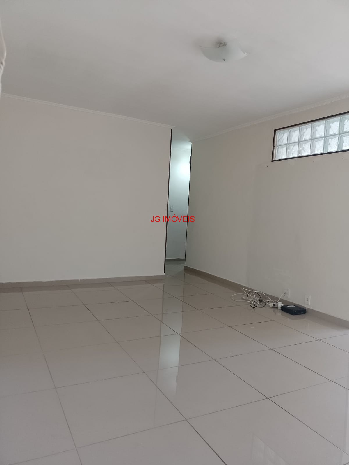 Apartamento à venda com 3 quartos, 80m² - Foto 3