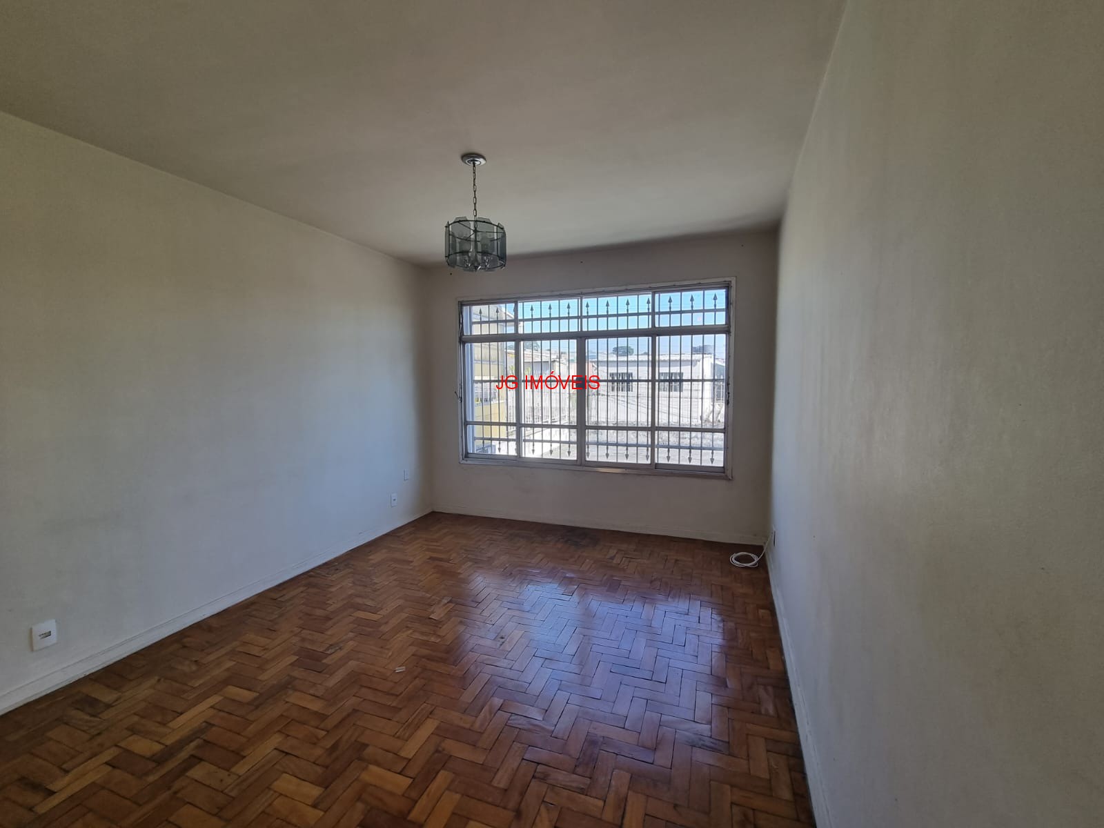 Casa à venda com 3 quartos, 150m² - Foto 1