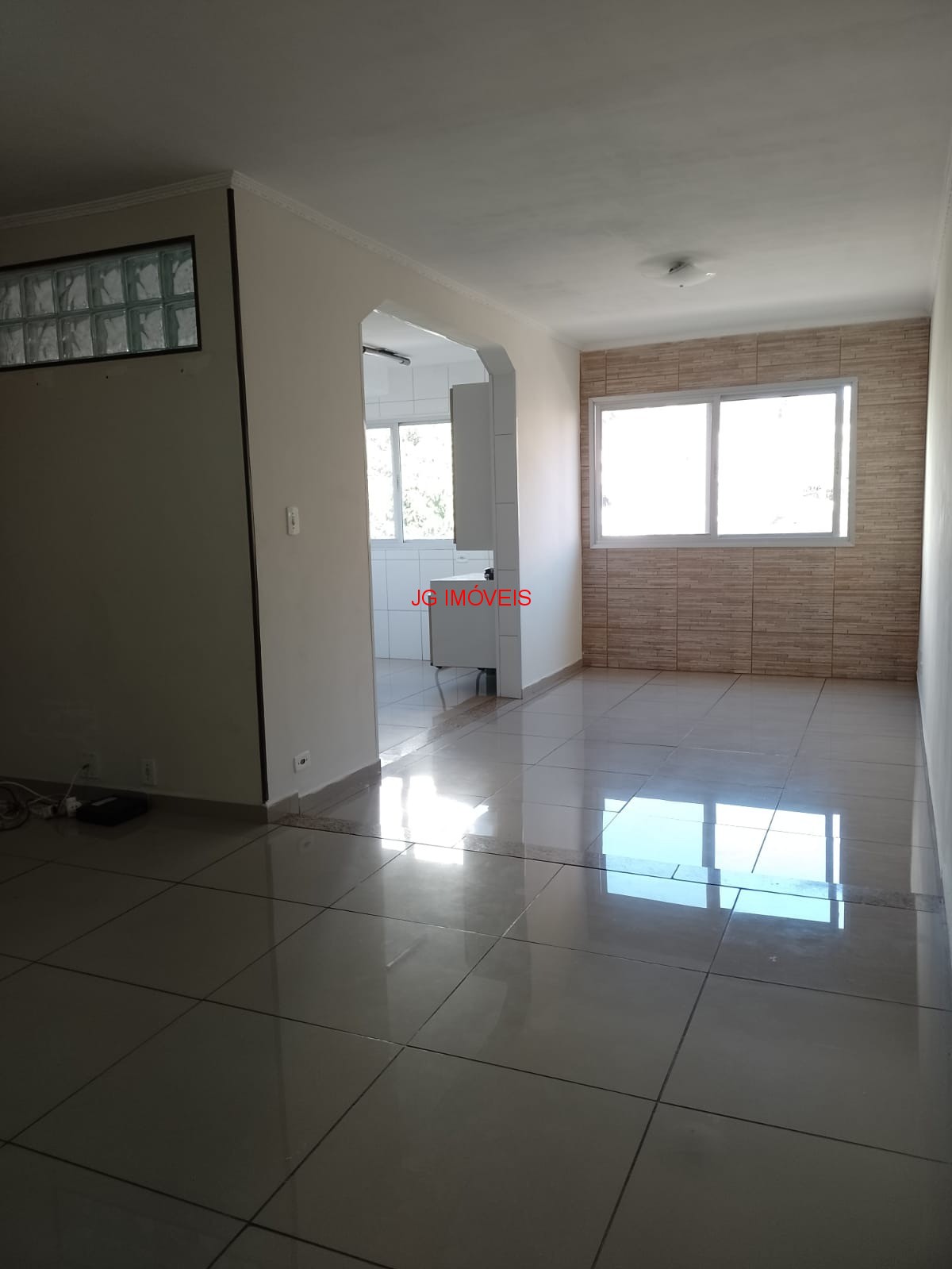 Apartamento à venda com 3 quartos, 80m² - Foto 1