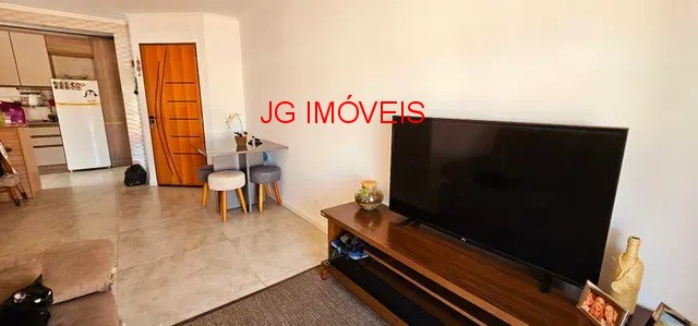 Apartamento à venda com 2 quartos, 62m² - Foto 5