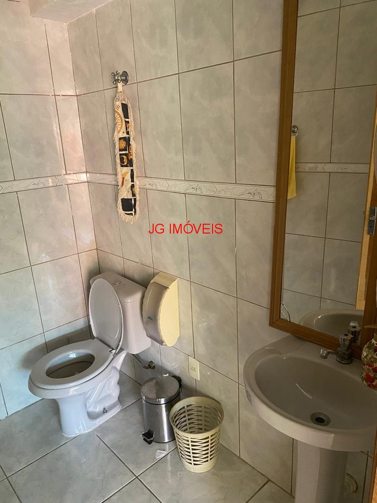 Casa para alugar com 3 quartos, 157m² - Foto 11