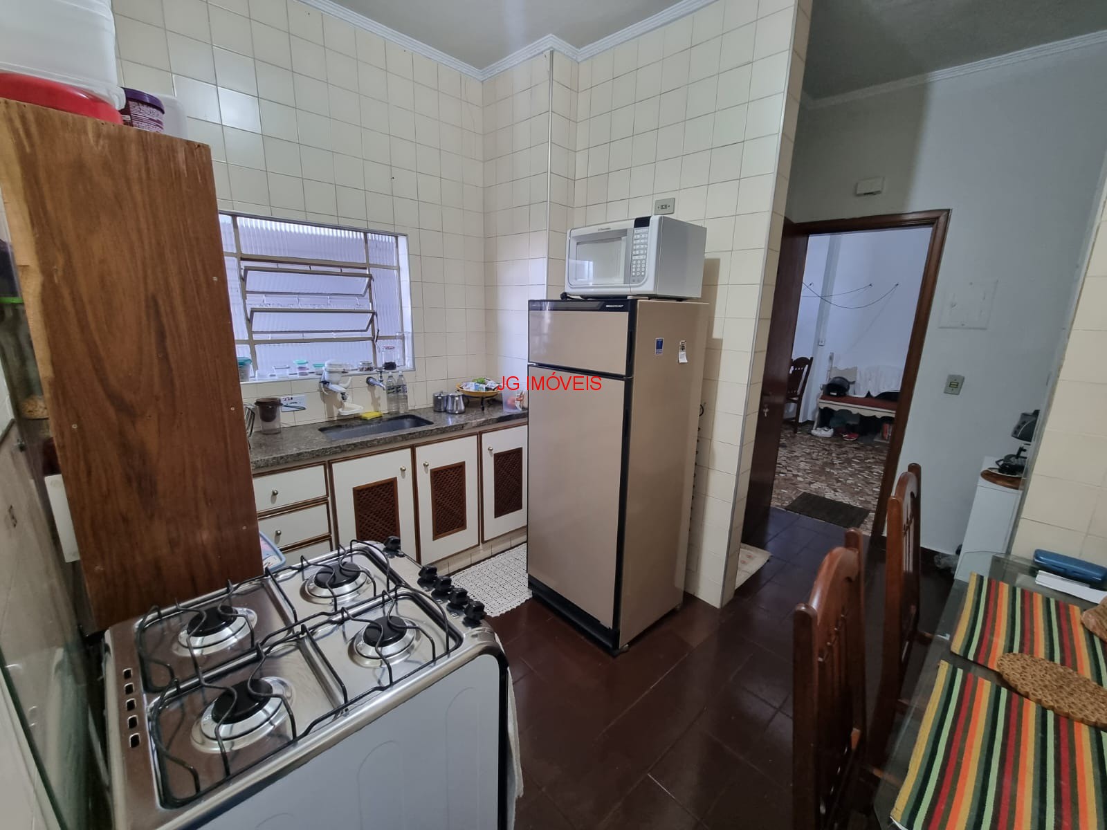 Casa à venda com 4 quartos, 201m² - Foto 4