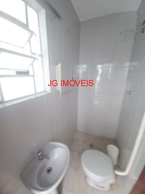 Casa à venda com 2 quartos, 125m² - Foto 13