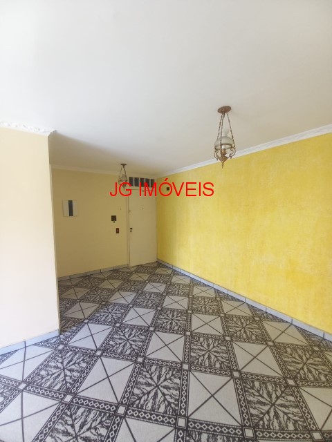 Apartamento à venda com 2 quartos, 61m² - Foto 5