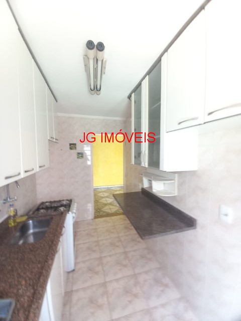 Apartamento à venda com 2 quartos, 61m² - Foto 11