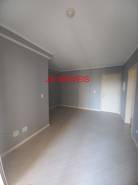 Apartamento à venda com 2 quartos, 58m² - Foto 2