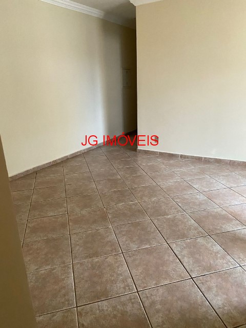 Apartamento à venda com 3 quartos, 67m² - Foto 3