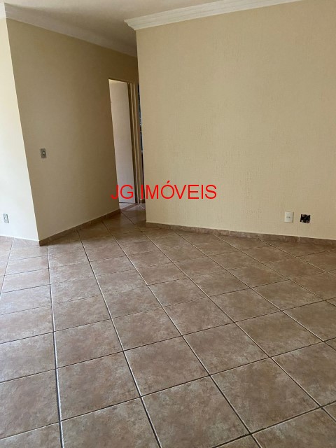 Apartamento à venda com 3 quartos, 67m² - Foto 4