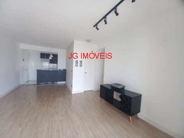 Apartamento à venda com 2 quartos, 83m² - Foto 4