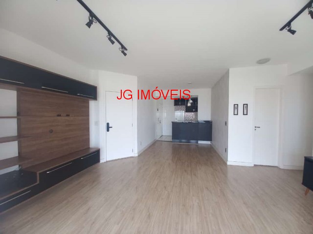 Apartamento à venda com 2 quartos, 83m² - Foto 2