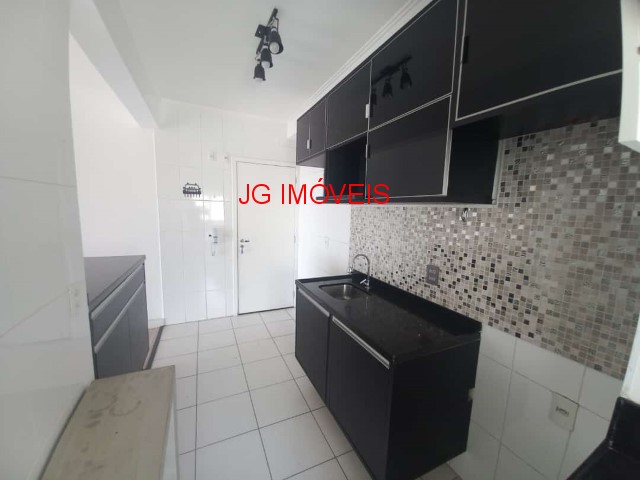 Apartamento à venda com 2 quartos, 83m² - Foto 9