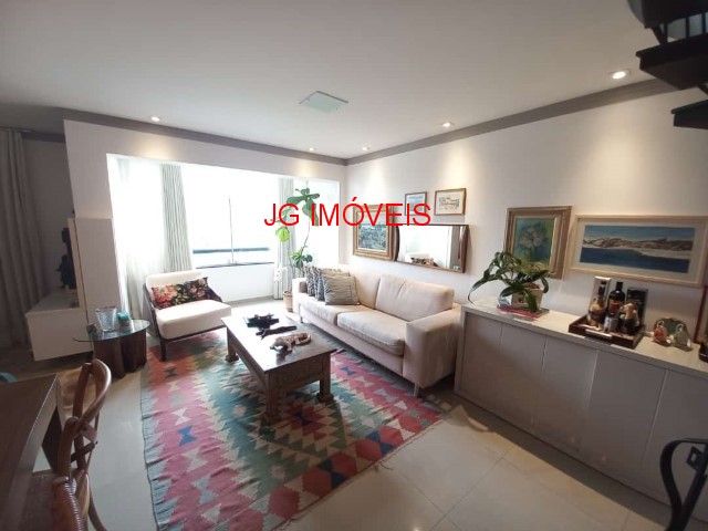 Apartamento à venda com 3 quartos, 188m² - Foto 2