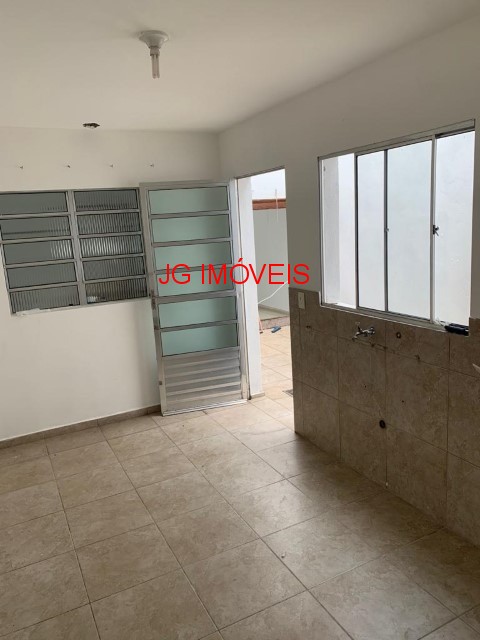 Casa à venda com 3 quartos, 150m² - Foto 5