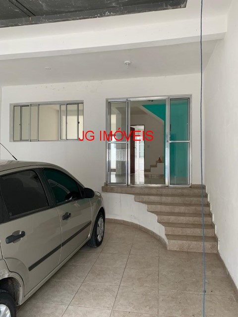 Casa à venda com 3 quartos, 150m² - Foto 2