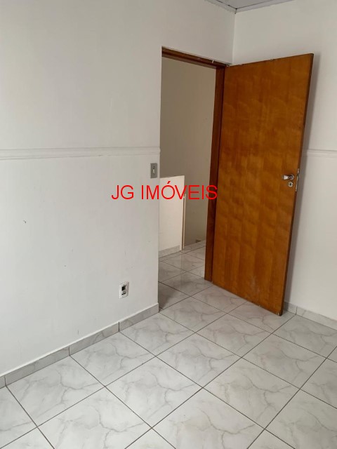 Casa à venda com 3 quartos, 150m² - Foto 11