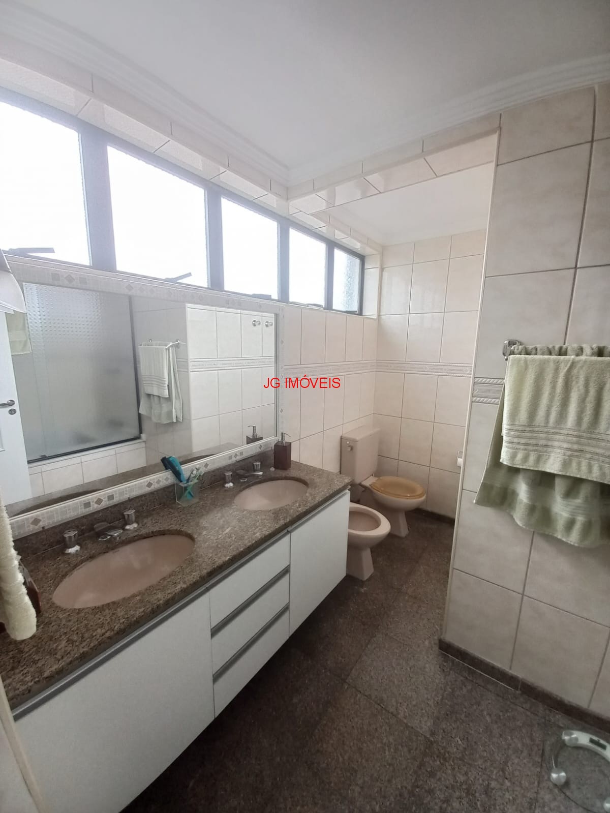 Apartamento à venda com 3 quartos, 150m² - Foto 19