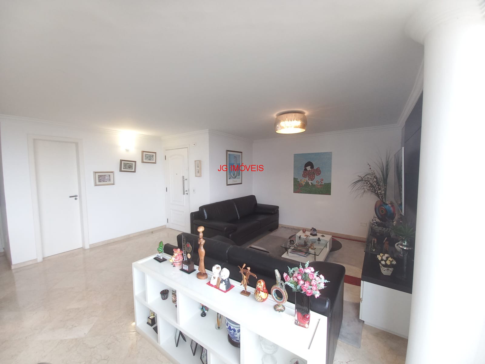 Apartamento à venda com 3 quartos, 150m² - Foto 1