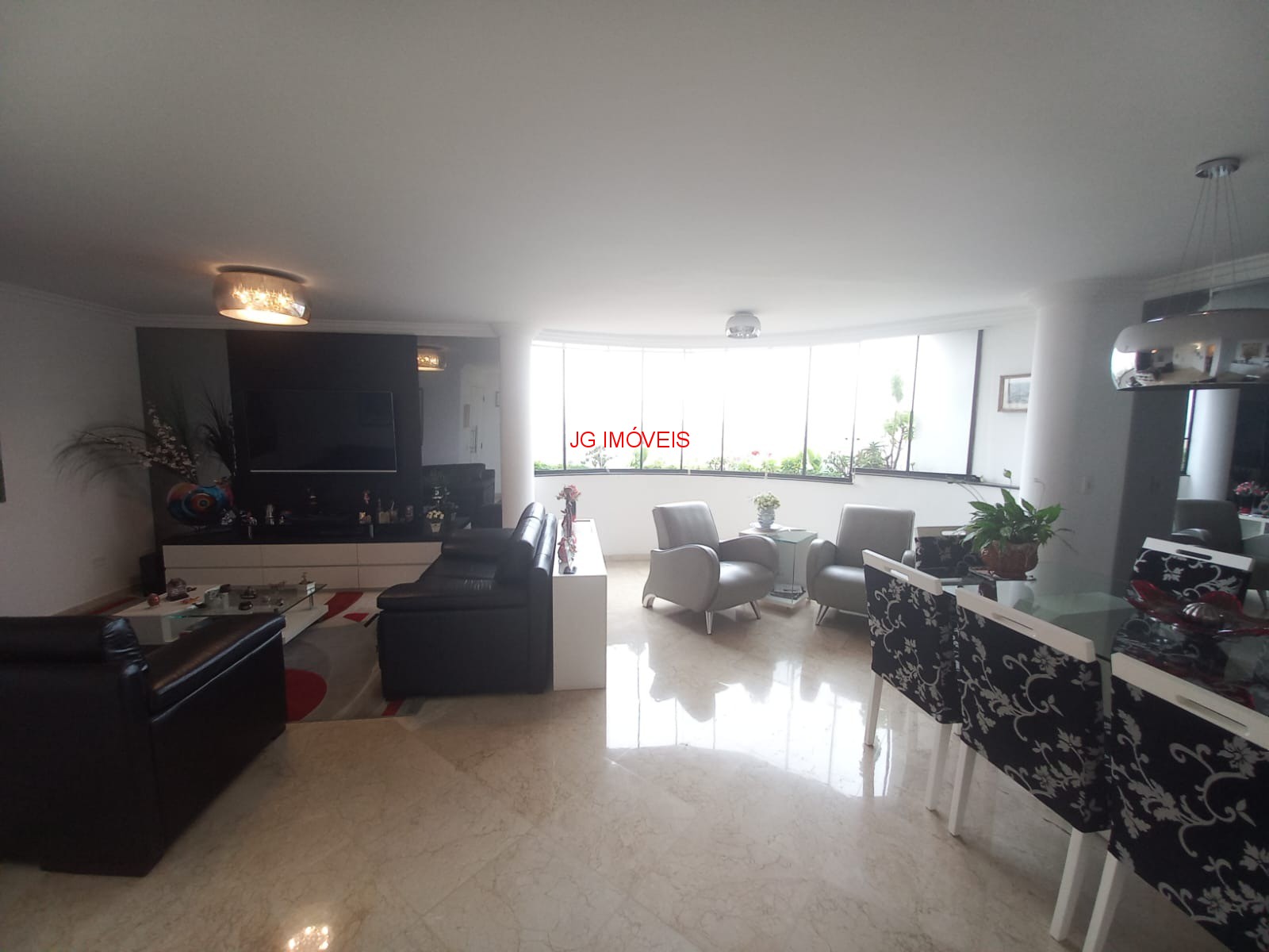 Apartamento à venda com 3 quartos, 150m² - Foto 6