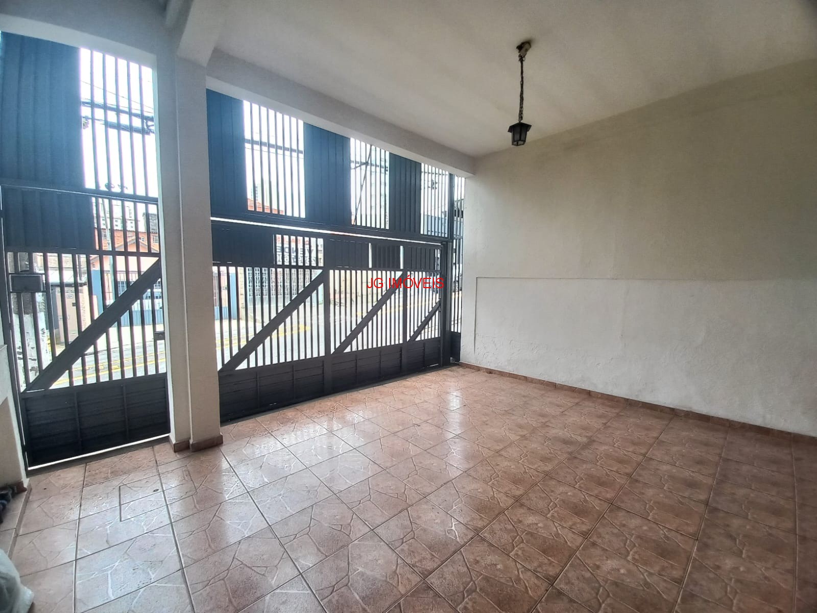 Casa à venda com 4 quartos, 150m² - Foto 1