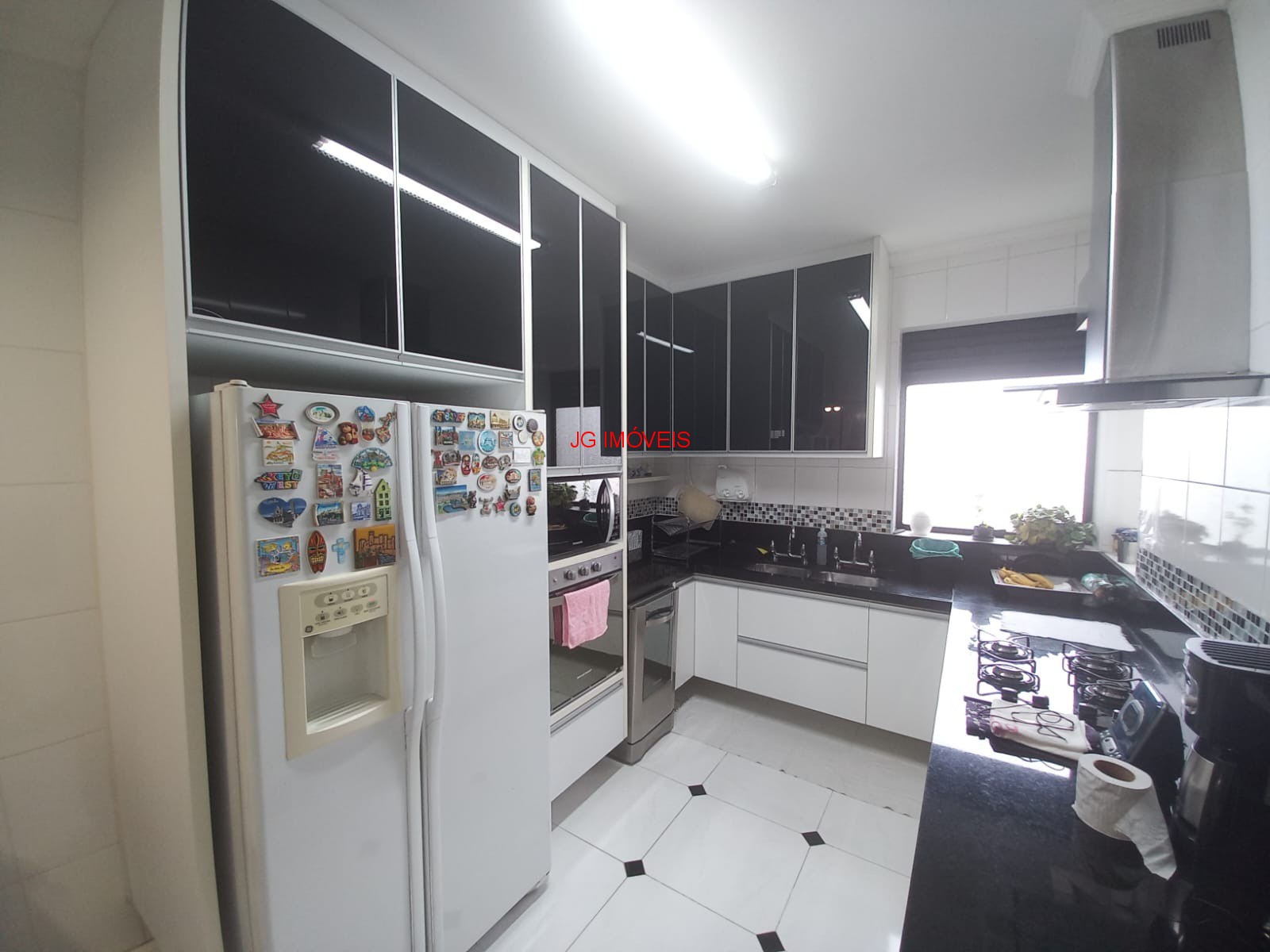 Apartamento à venda com 3 quartos, 150m² - Foto 9