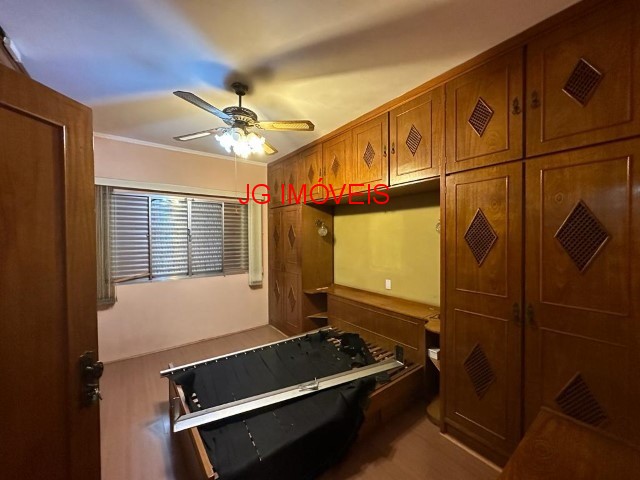 Casa à venda com 4 quartos, 270m² - Foto 13