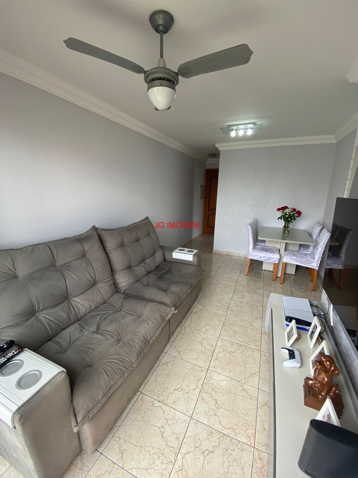 Apartamento à venda com 3 quartos, 65m² - Foto 1