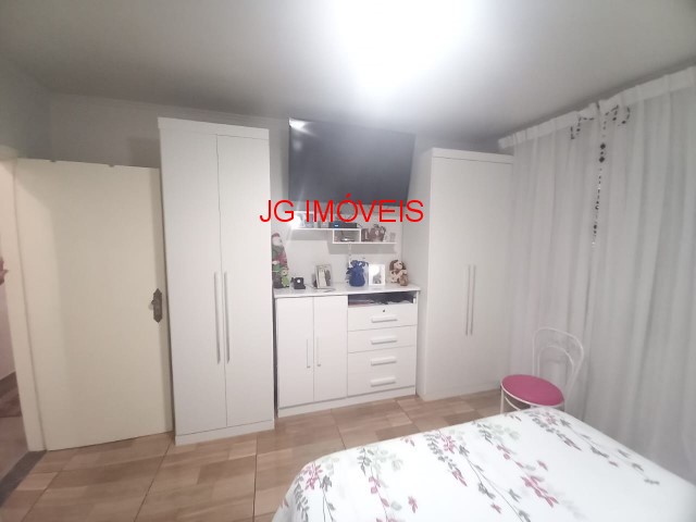 Casa à venda com 2 quartos, 80m² - Foto 25