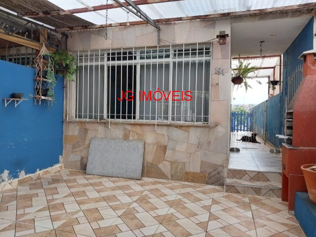 Casa à venda com 3 quartos, 149m² - Foto 2